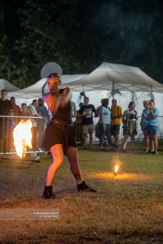 tűzzsonglőrök 0017.jpg