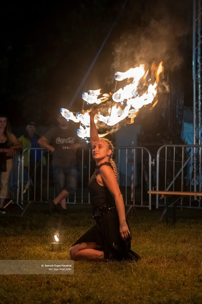 tűzzsonglőrök 0022.jpg