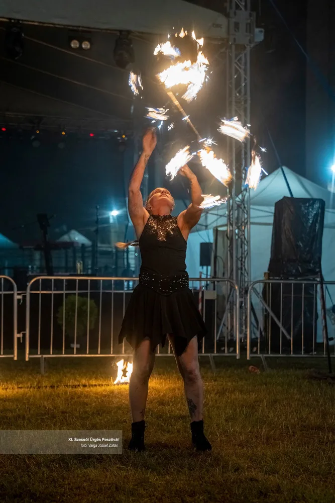 tűzzsonglőrök 0027.jpg