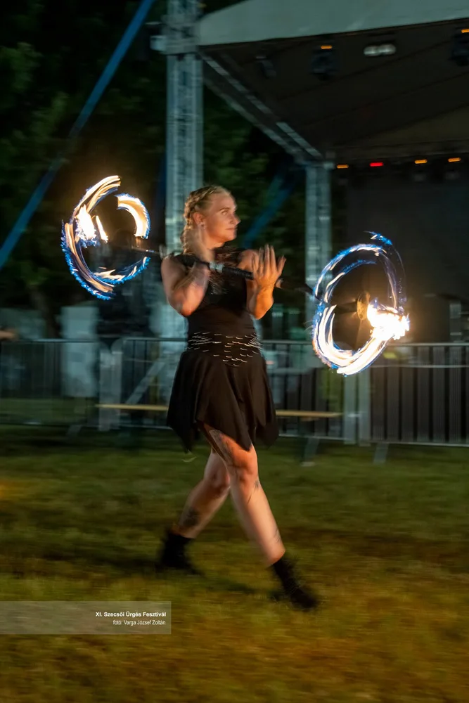 tűzzsonglőrök 0033.jpg